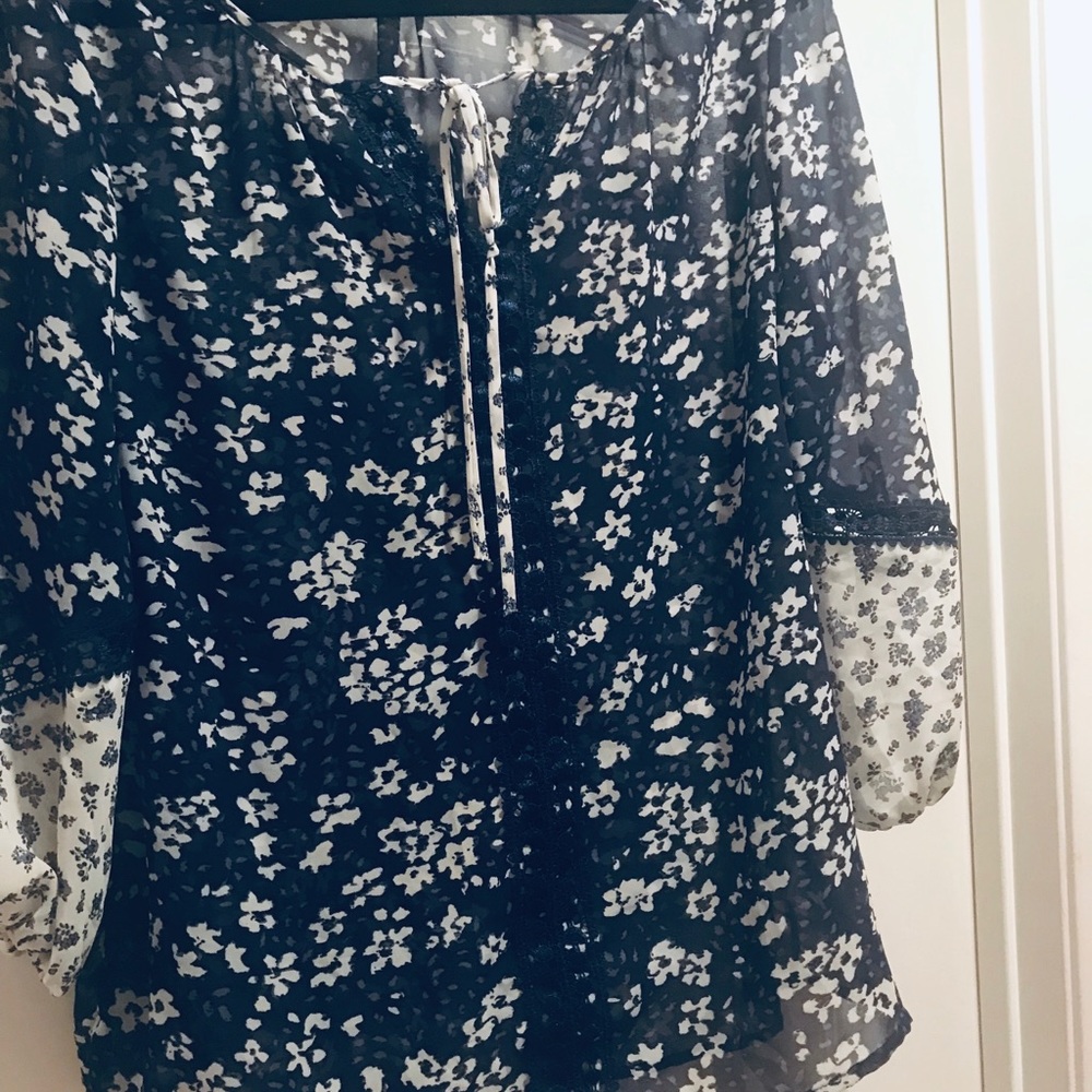 Beautiful all year around  blouse